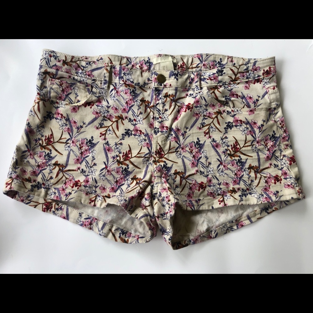 Flowered print shorts